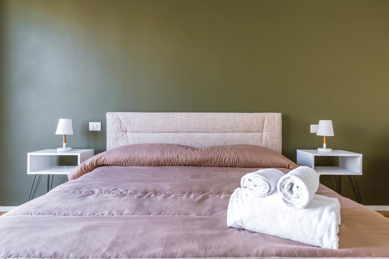 Chiaia Mon Elegant Flat By Napoliapartments *