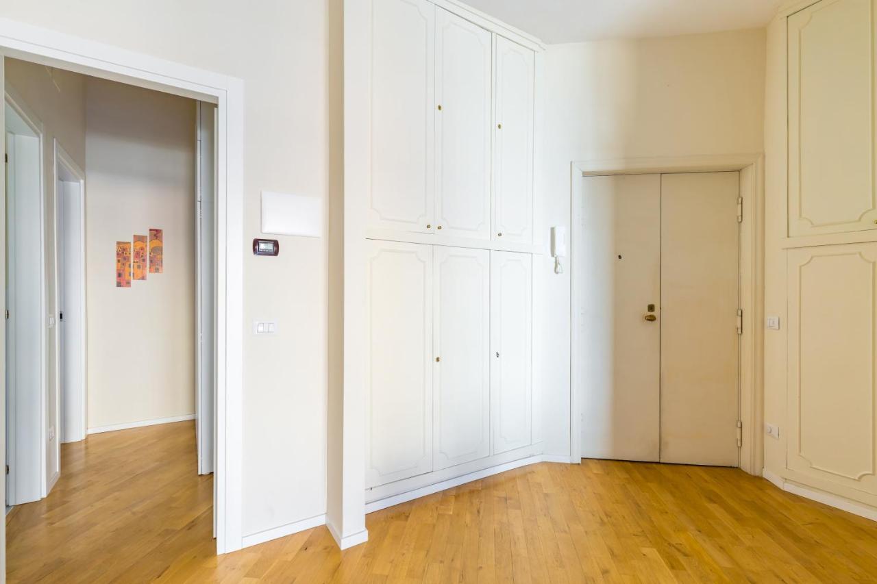 Chiaia Mon Elegant Flat By Napoliapartments Appartamento